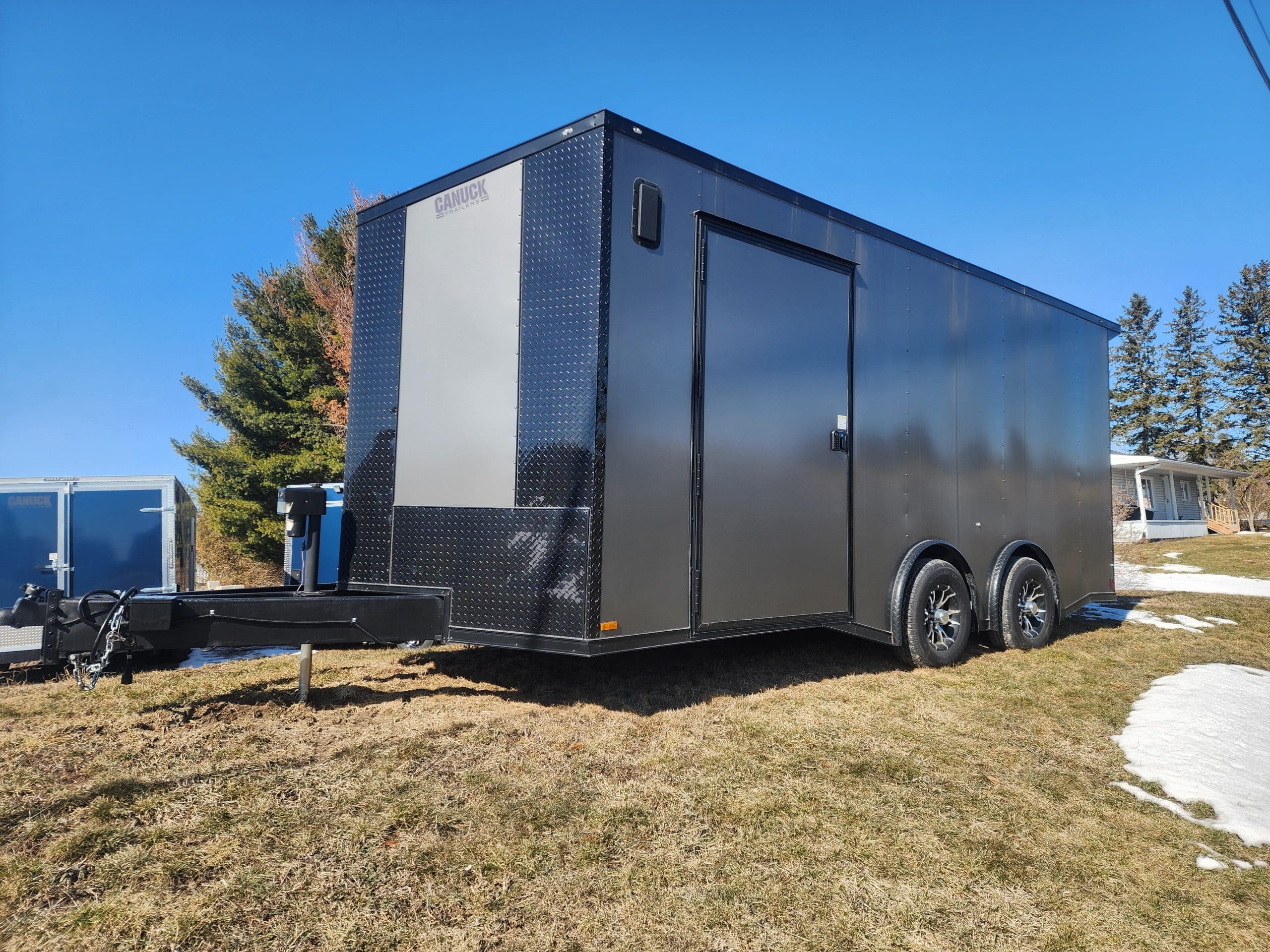 2025 Canuck AutoBot 8.5′ x 18′