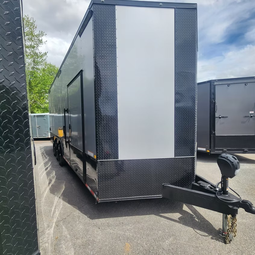 2025 MOOSE CABOOSE 8.5′ x 24′ x 9′ High Canuck Enclosed Trailer